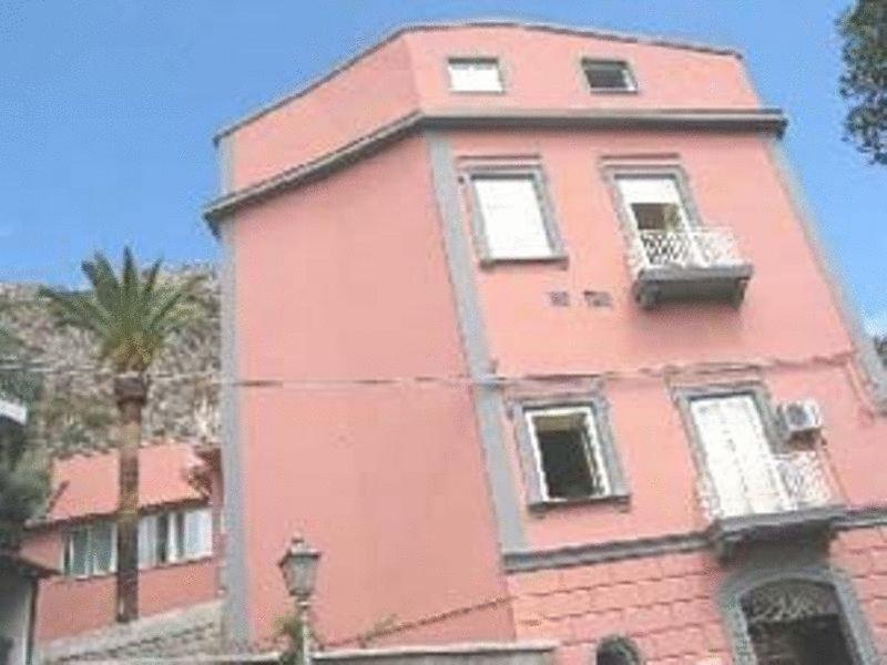 Villino Castellano Apartments 메타 외부 사진